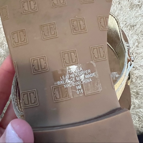 COPY - Ivanka Trump sandals - Picture 4 of 5